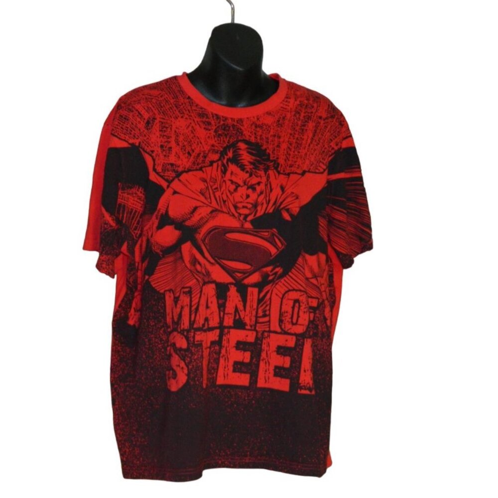 Superman DC Comics Graphic T-Shirt Red Size Large
